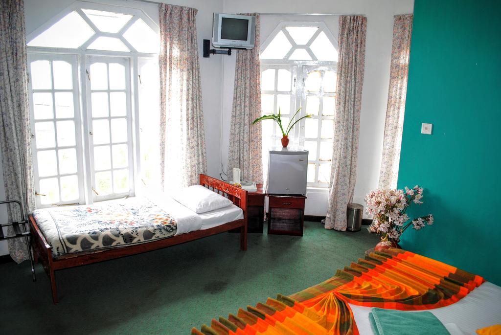 Binota Hotel Nuwara Eliya Exterior photo